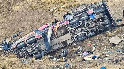 Accidente De Bus En Perú Causa Más De 29 Fallecidos La Nueva Radio Ya