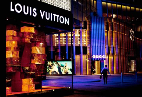 What Is The Luxury Goods Industry | semashow.com