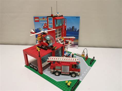 Vintage Lego No Flame Fighters Classic Town Fire Station Vintage