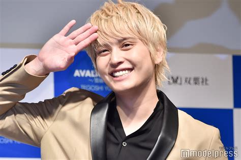 手越祐也、約1ヶ月の禁酒終了 引き締まった美ボディに「ビジュアル最高」「さらにイケメン」の声 モデルプレス