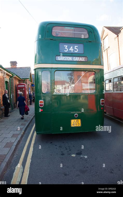 Green Routemaster Bus Hi Res Stock Photography And Images Alamy