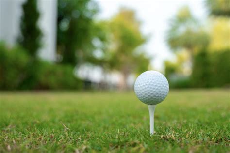 3 Different Ways To Tee Up The Golf Ball Which One Is Best For You How To Play Golf