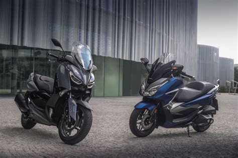 Honda Forza Vs Yamaha Xmax Comparativo Son Off