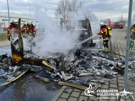 Meldung Fahrzeug Im Vollbrand Feuerwehr Holzgerlingen