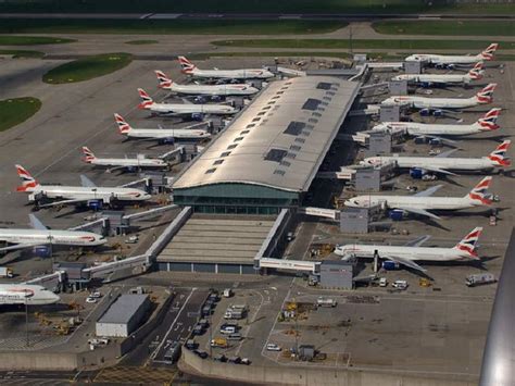 heathrow airport  runway plans   vote  parliament