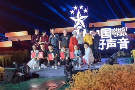 2019《中国好声音》全国海选总决赛上演，六强选手将踏上导师盲选中国好声音赛区选手新浪新闻