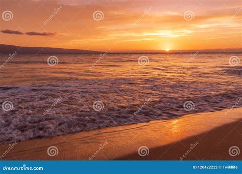 Sunset on Kaanapali Beach Maui Stock Photo - Image of sunrise, pacific ...