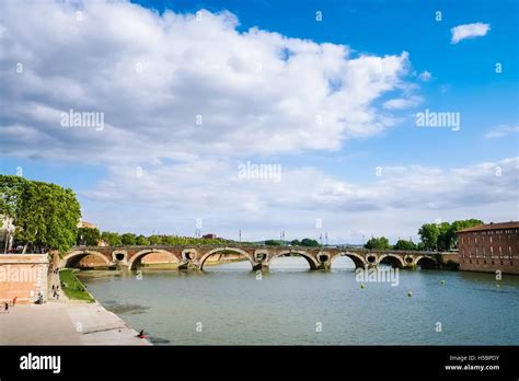 Pont Neuf Bridge River Garonne Toulouse France Stock Photo Alamy