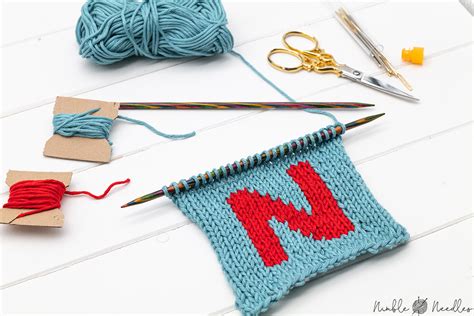 Intarsia knitting for beginners [Video + tips & tricks]