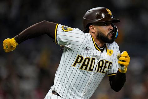 Tatis Home Run Extends Hitting Streak Sparks Padres Past As The