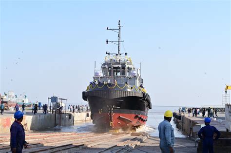 25T Bollard Pull BP Tug Baljeet Launched In Bharuch DeshGujarat