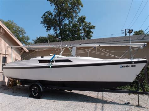 1990 Macgregor 26D Sailboat Trailer For Sale