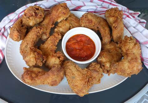 Best Crispy Chicken Wings Recipe - Ester kocht