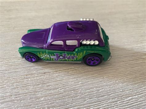Hot Wheels 2019 Joker COCKNEY CAB II Purple Green DC LOOSE EBay