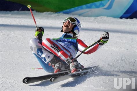 Photo Usas Lindsey Vonn Wins Gold In The Womens Downhill In Whistler