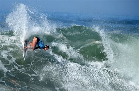 Olympic surfer Caroline Marks now a supermodel in Sports Illustrated at 18