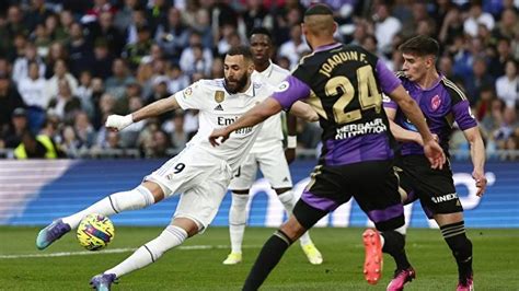 Benzema Nets Minute Hat Trick As Real Madrid Thrash Valladolid