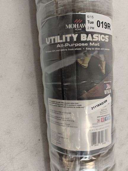mohawk home utility basics  purpose mat      dutch goat