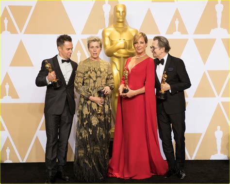 Oscars 2018: Four Acting Winners Pose Together with Awards!: Photo ...