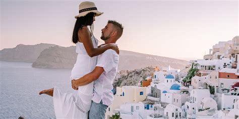 Santorini honeymoon: The Complete guide for newlyweds