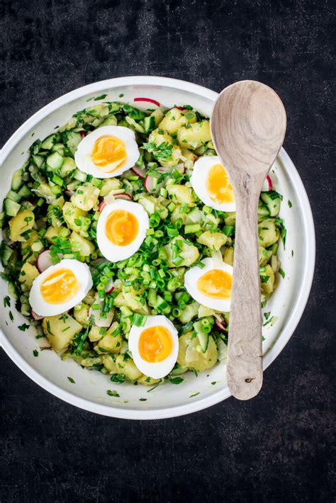 Kartoffelsalat Mit Minze Petersilie Und Gurke Schmecktwohl