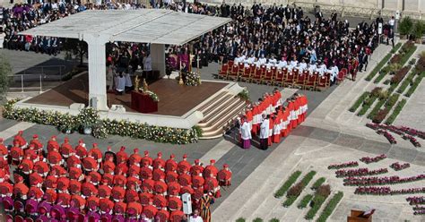 Consistório ordinário público D Ángel Fernández Artime X Sucessor de