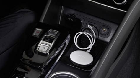 This gadget promises to increase productivity inside your vehicle by ...