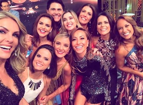 Elenco Da Record Grava Especial De Fim De Ano Veja As Fotos Estrelando