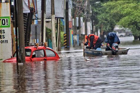 Las Inundaciones En El Sureste De México Dejan 27 Muertos Y 180 000