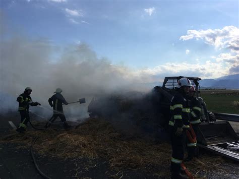 Incendiu pe Autostrada A3 Cristian Râșnov Un camion cu paie a luat