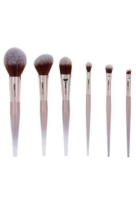 Ultimate Artistry Makeup Brush Set - The Breast Form Store