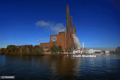 Volkswagen Headquarters Photos and Premium High Res Pictures - Getty Images