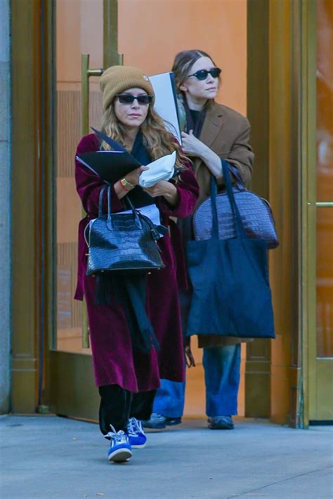 ASHLEY and MARY KATE OLSEN Out in New York 11/02/2023 – HawtCelebs