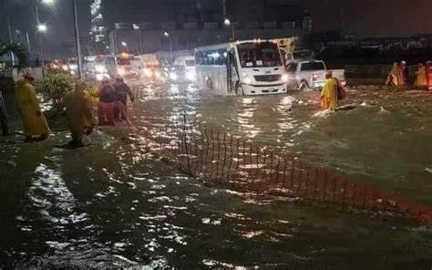 Refinería Dos Bocas sí está inundada desmiente alcaldesa de Paraíso a