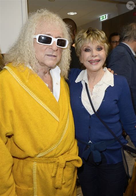 Photo Michel Polnareff En Backstage Avec Sophie Darel Lors De Son