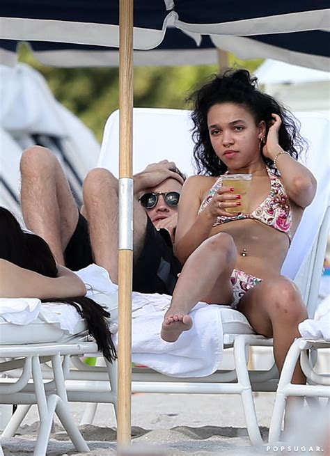 Robert Pattinson And Fka Twigs In A Bikini In Miami Popsugar Celebrity Photo 3