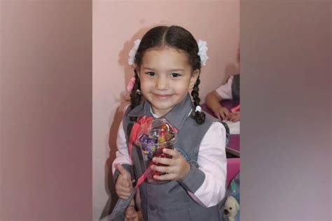 Encuentran muerta a niña palestina que quedó atrapada en un coche con