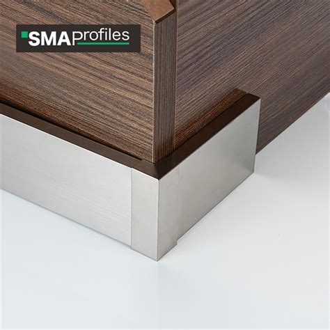 China Customized High Quality Stainless Steel Skirting Board With