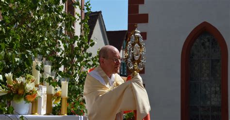 Fronleichnam 2022 Wieder Mit Prozession Katholische Kirche Im Bachgau