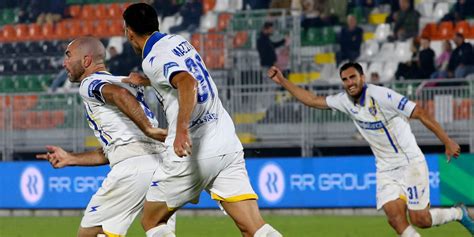 Serie B Il Venezia Cade Ancora Al Penzo Il Frosinone Vince