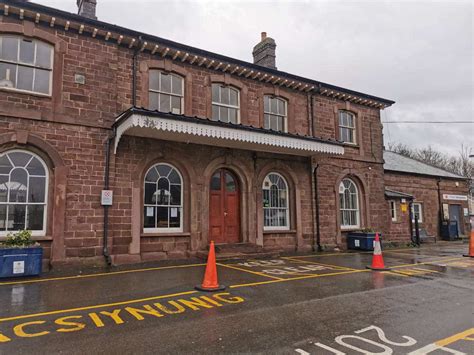 Abergavenny Railway Stations Empty Space To Be Turned Into Art Gallery