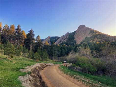 8 Best Hiking Trails in Denver: Where to Hike in Denver, Colorado