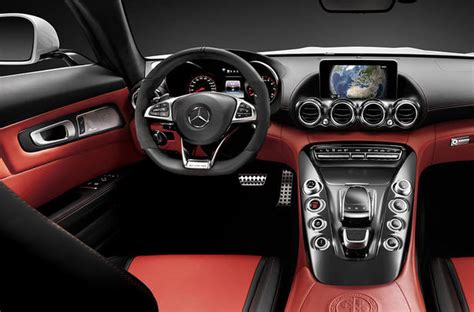 Mercedes AMG GT: Specs, Equipment