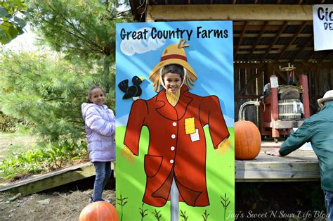 A Taste Of Farm Life At Great Country Farms – Life With Jay Simms 