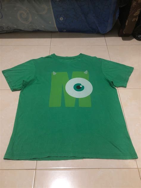 Uniqlo UT X Disney Pixar Kaos Uniqlo Hijau Gambar Mike Wazowski Dari