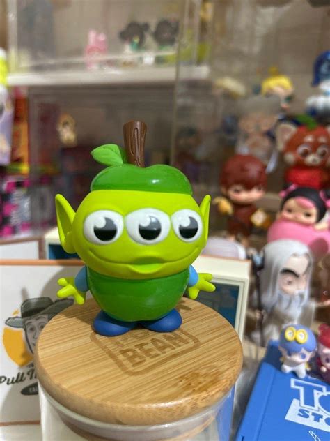 Cosb Hot Toys Disney Pixar Toys Collectibles Mainan Di Carousell