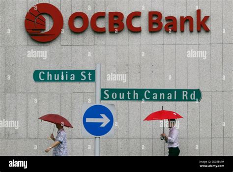 Ocbc Bank Building Hi Res Stock Photography And Images Alamy