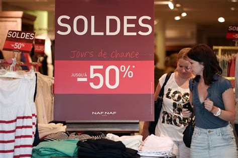 Soldes d été 2023 plus dun Français sur deux a différé ses achats