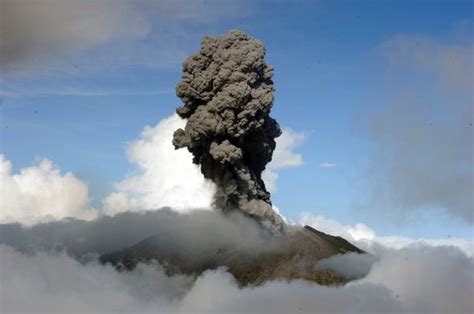 Volc N Turrialba Hizo Nueva Erupci N Este Lunes En La Noche Crc