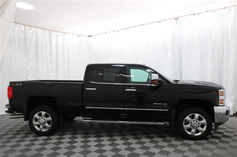 New 2018 Chevrolet Silverado 2500hd Crew Cab Ltz 4x4 Turbo Diesel Truck In Wichita Ct5171